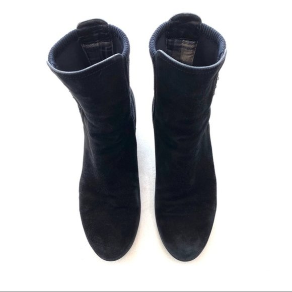 Aquatalia Versa Black Suede Ankle Boots 7 - Picture 3 of 5